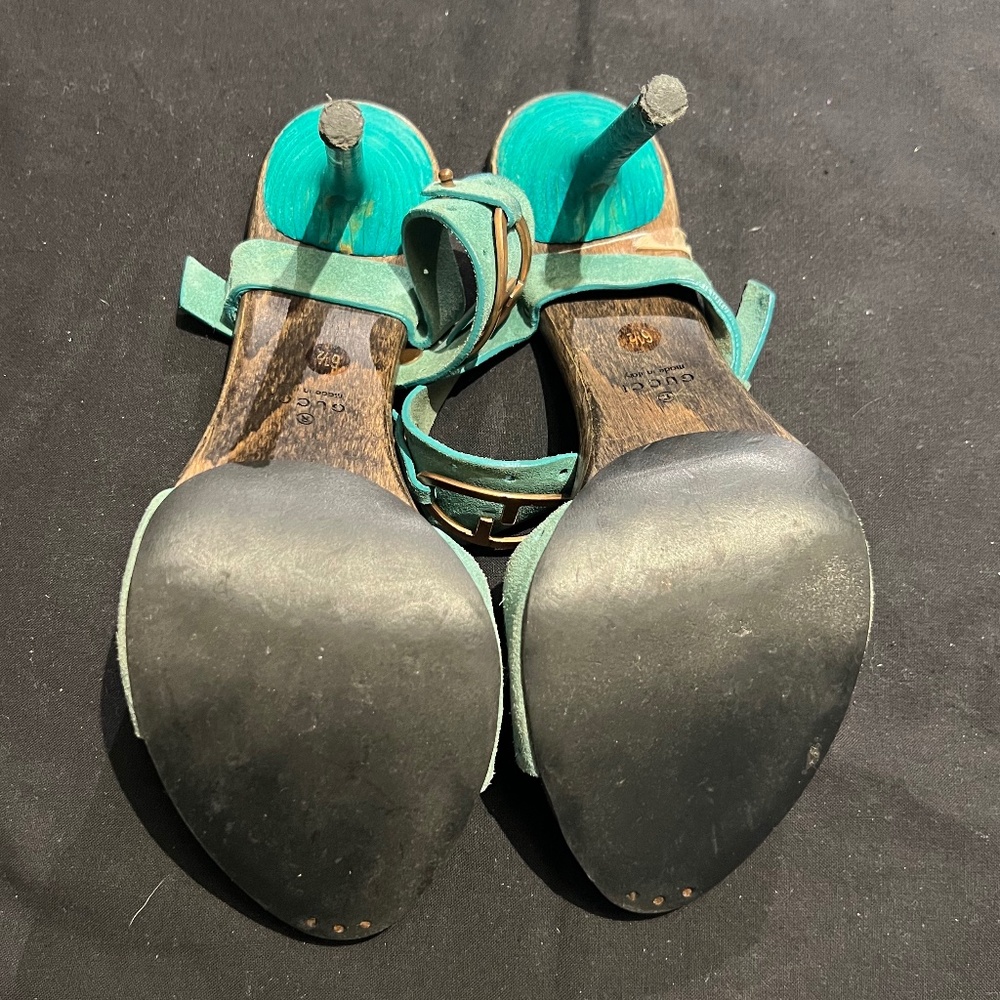 Gucci Heels - Picture 5 of 5